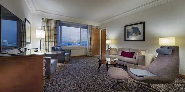 ONE BEDROOM SUITE RIVER VIEW
