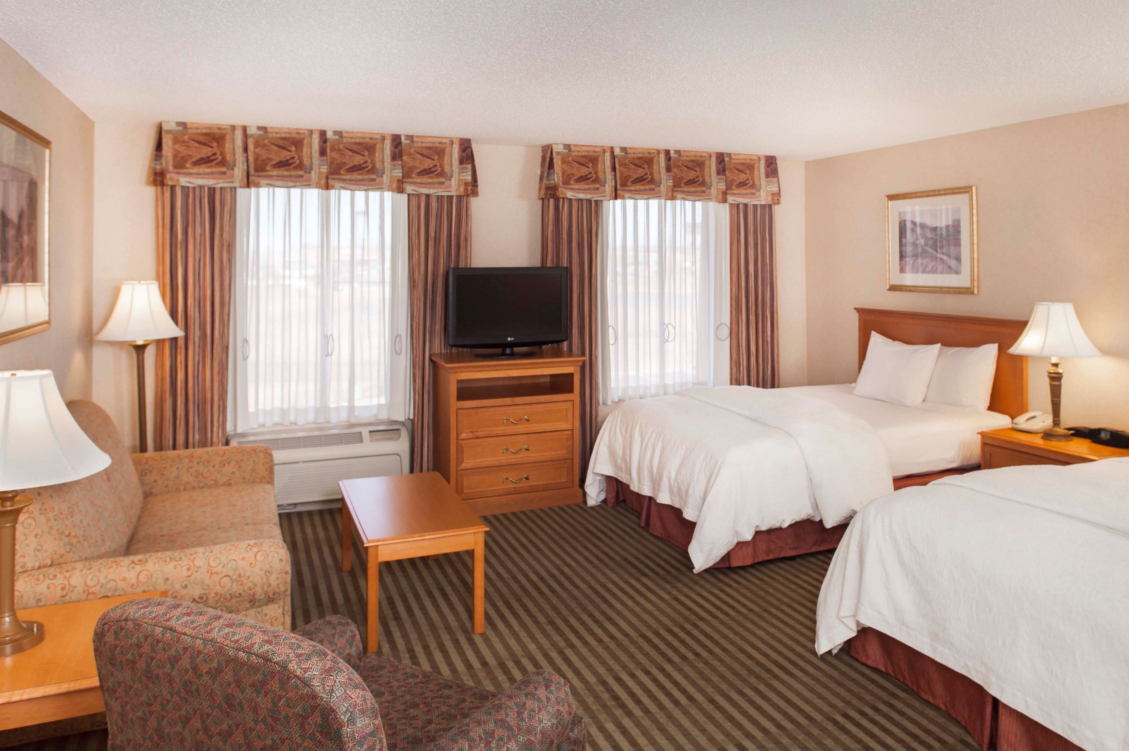 Hampton Inn & Suites by Hilton Addison Room Type - 2 QNS STUDIO SUITE NONSMOK