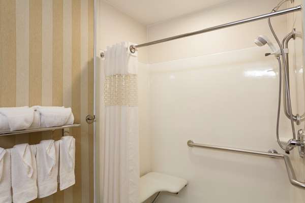  - Hampton Inn & Suites Addison
