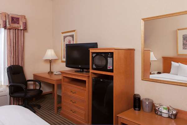 - Hampton Inn & Suites Addison
