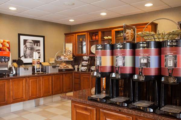 Restaurant - Hampton Inn & Suites Addison