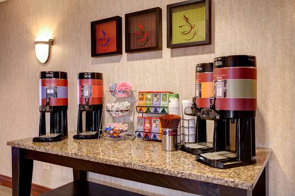 Restaurant - Hampton Inn & Suites Addison