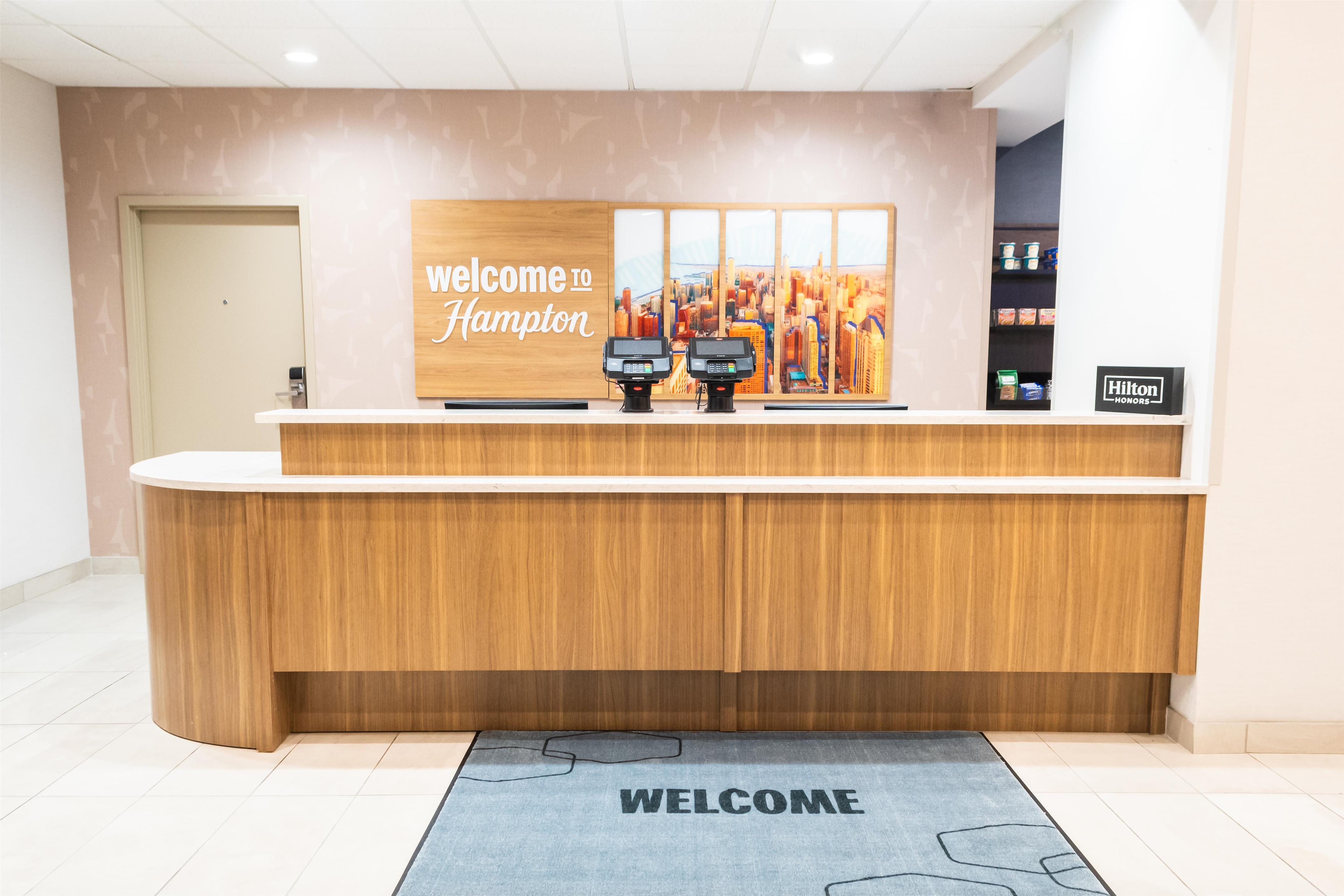 Reception | Hampton Inn & Suites Addison
