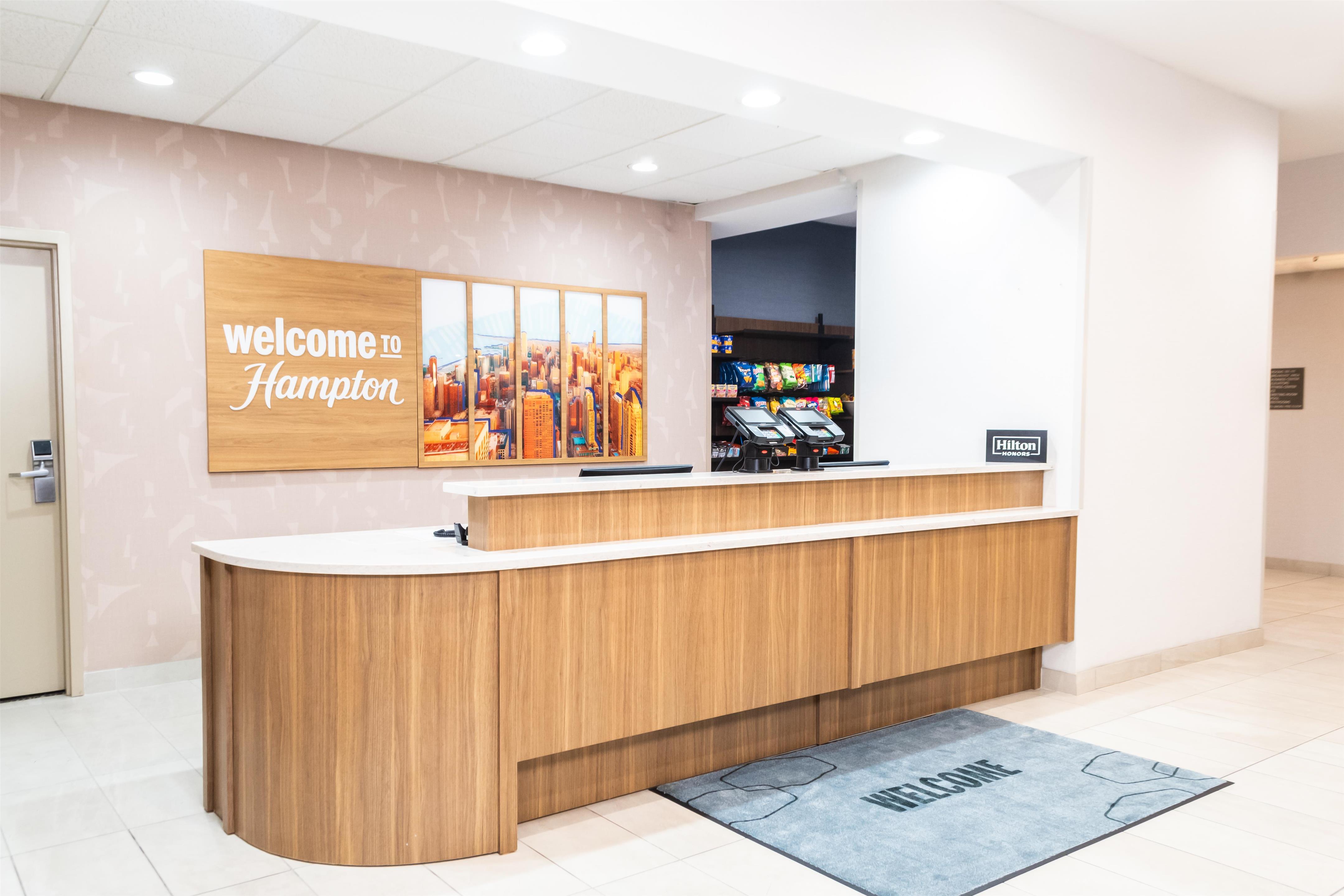 Reception | Hampton Inn & Suites Addison