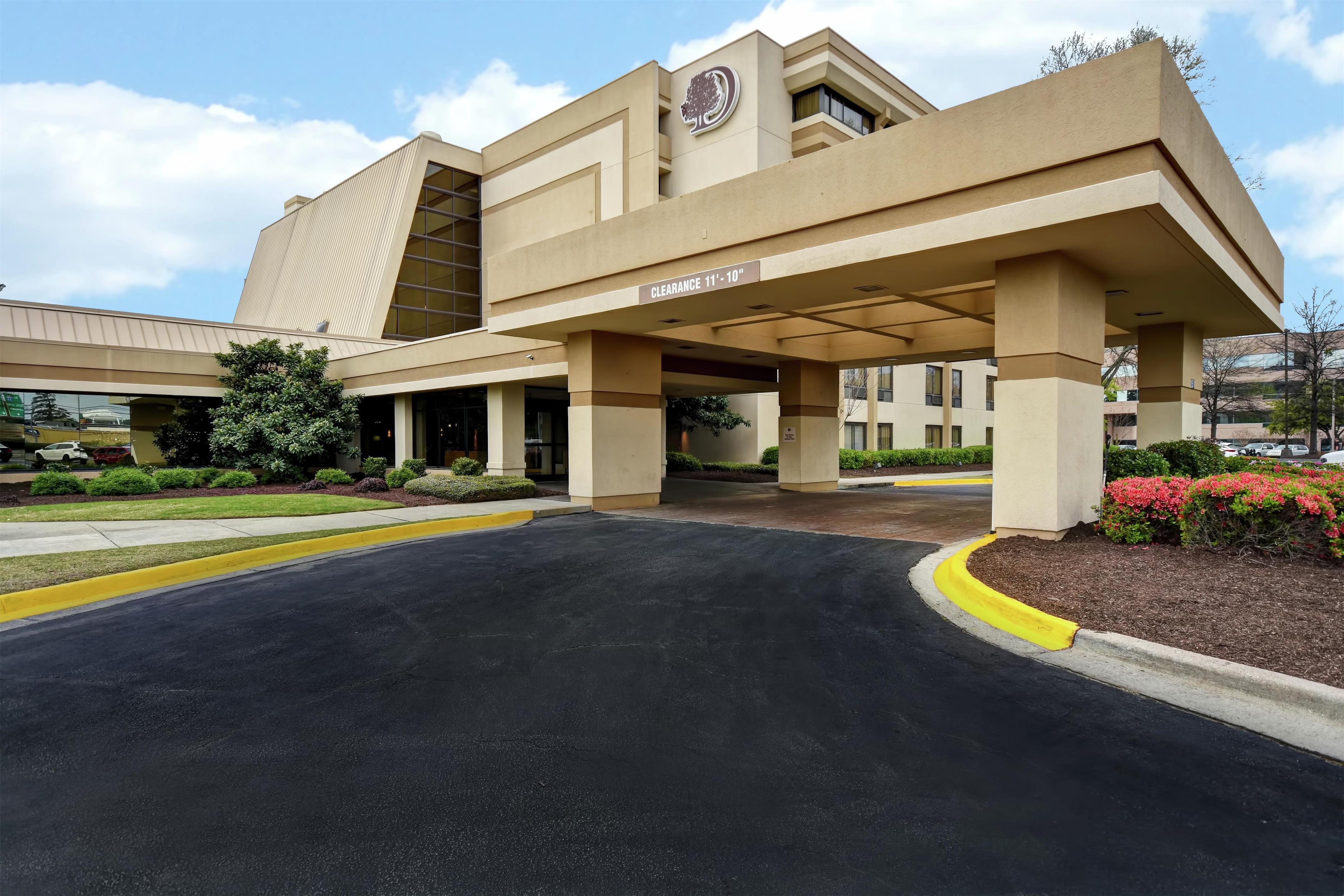 Exterior | DoubleTree by Hilton Hotel Augusta