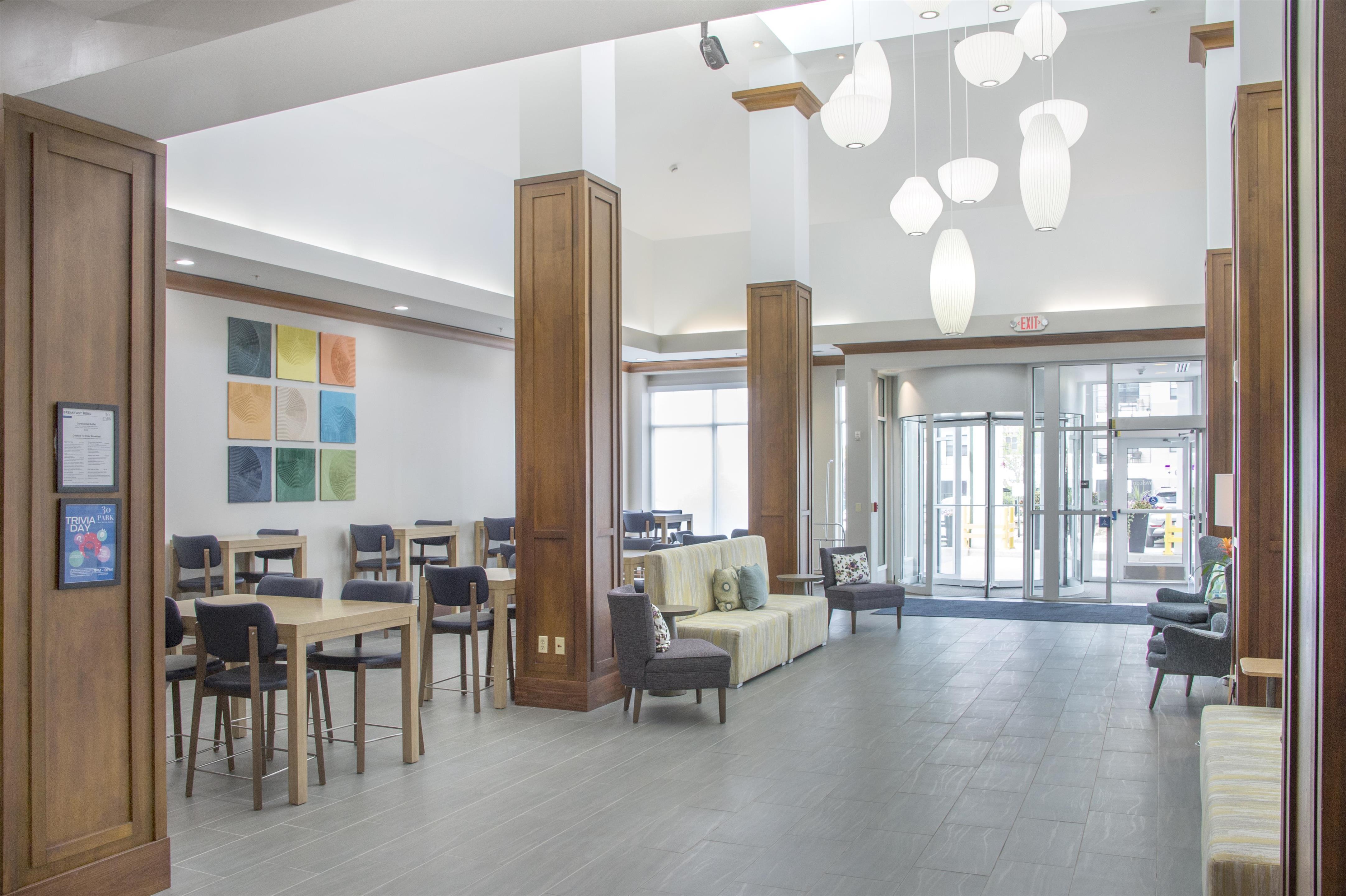 Lobby | Hilton Garden Inn Clifton Park