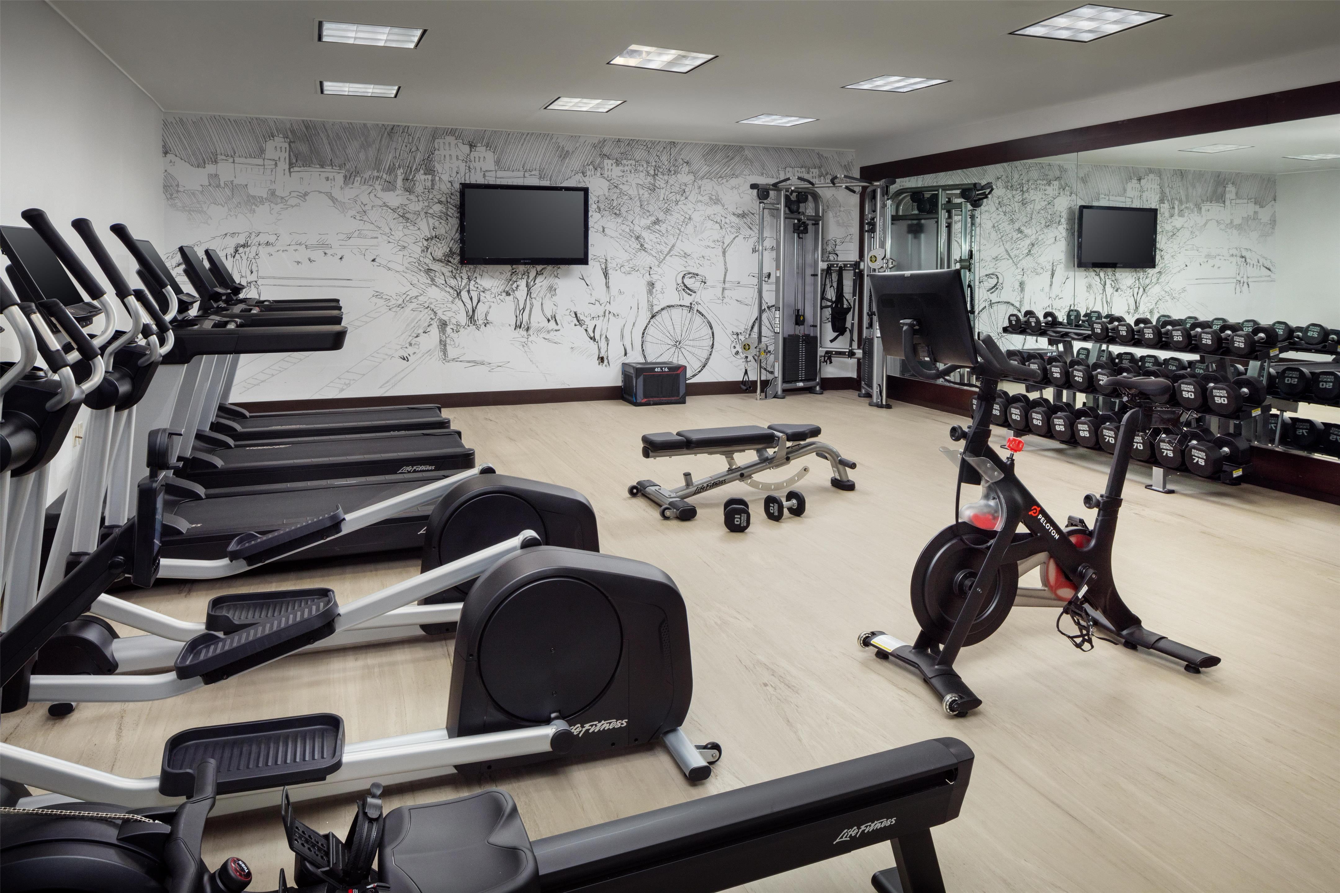 Health club fitness center gym | Hilton Albany