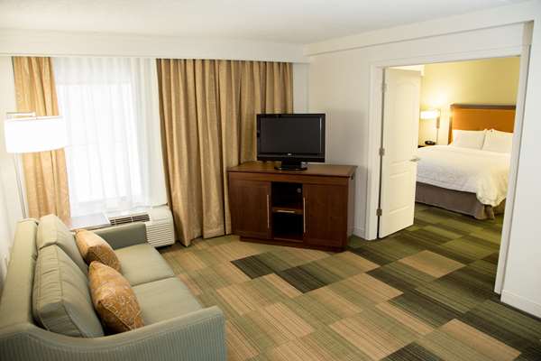  - Hampton Inn & Suites Downtown Albany - I-787, Exit 4