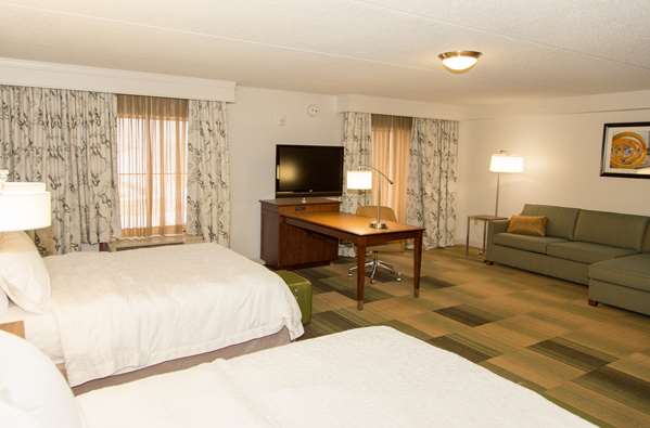  - Hampton Inn & Suites Downtown Albany - I-787, Exit 4