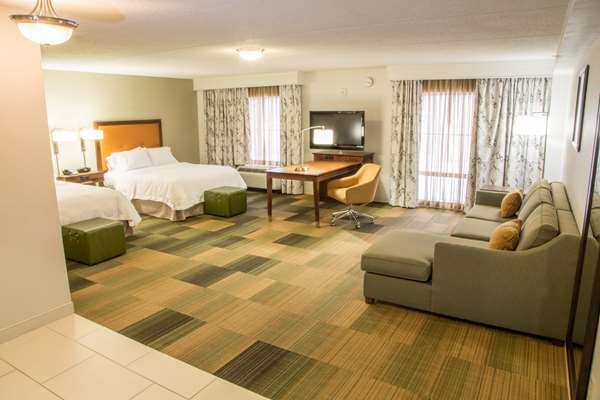  - Hampton Inn & Suites Downtown Albany - I-787, Exit 4
