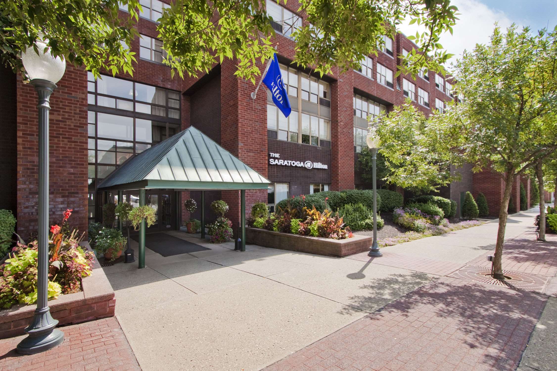 Exterior | The Saratoga Hilton