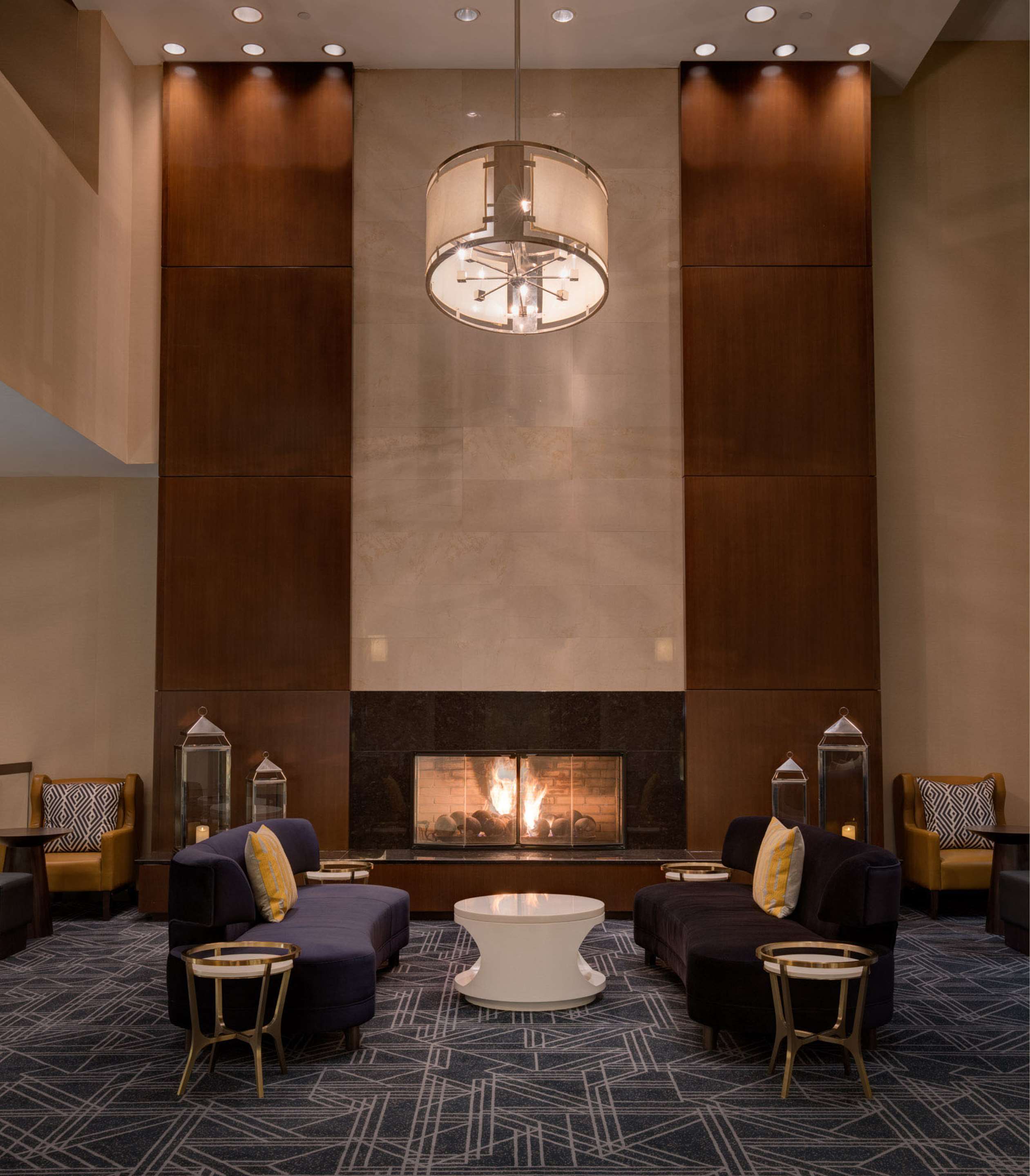 Lobby | The Saratoga Hilton