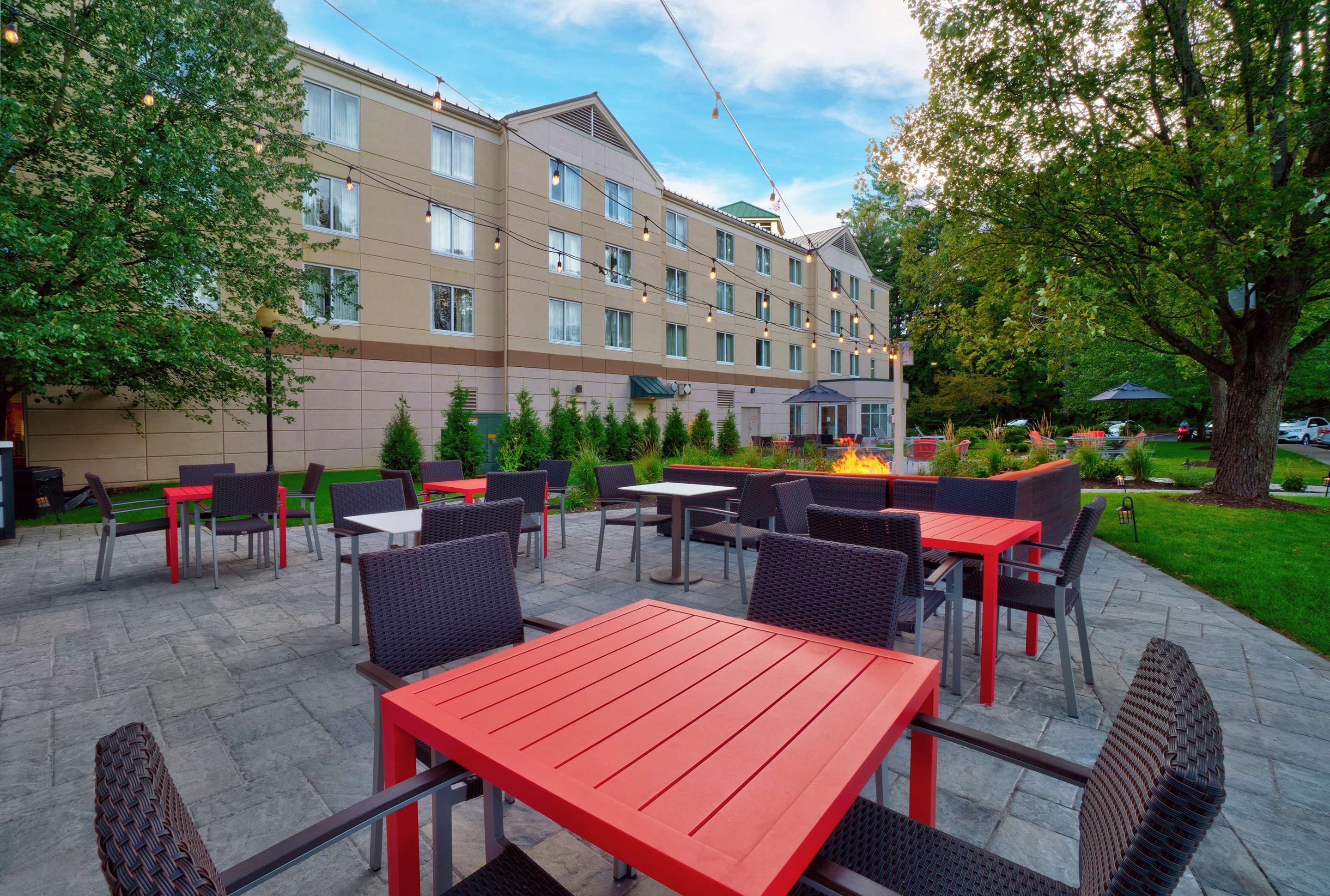 Exterior | Hilton Garden Inn Saratoga Springs