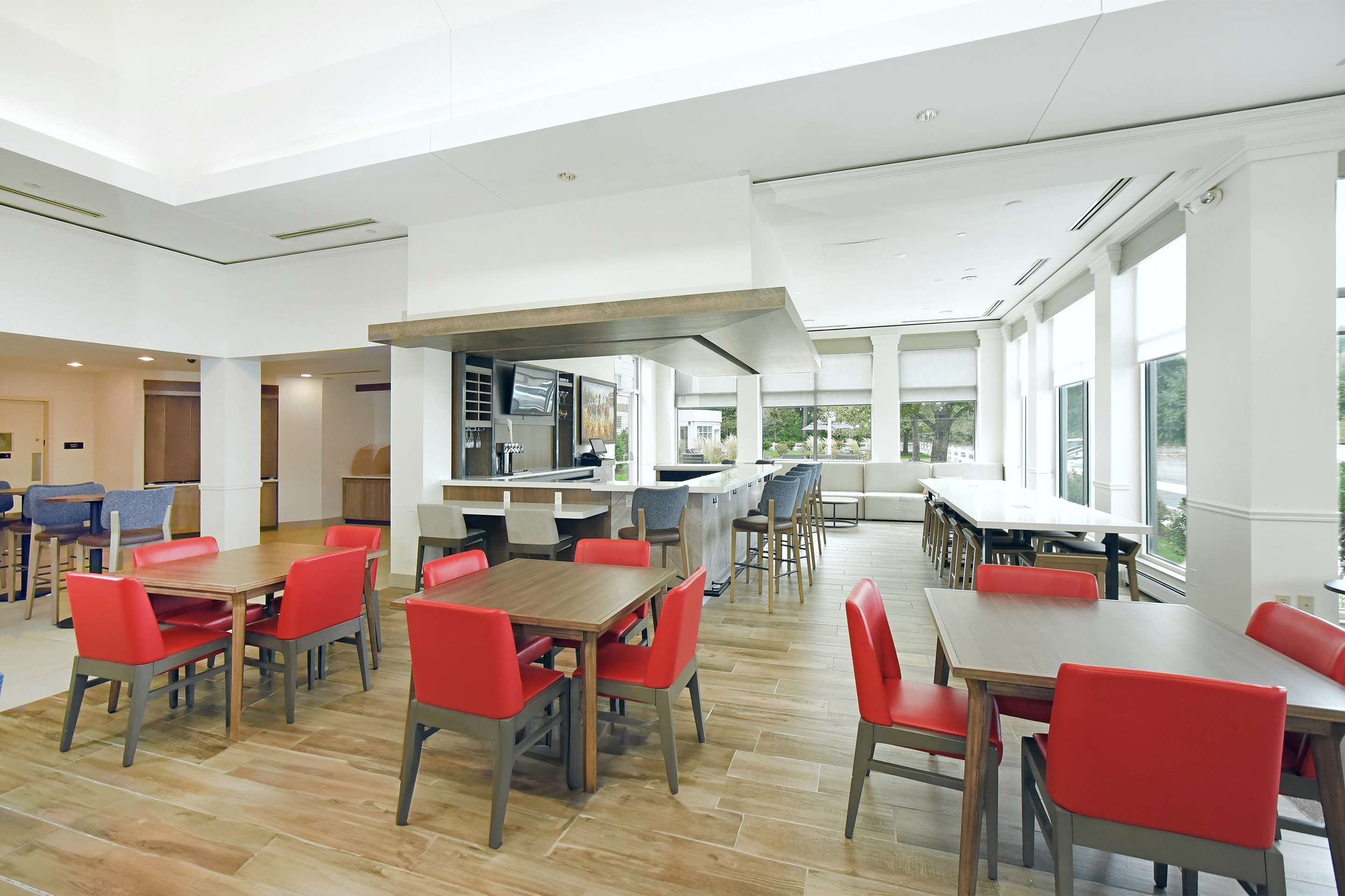 Restaurant | Hilton Garden Inn Saratoga Springs