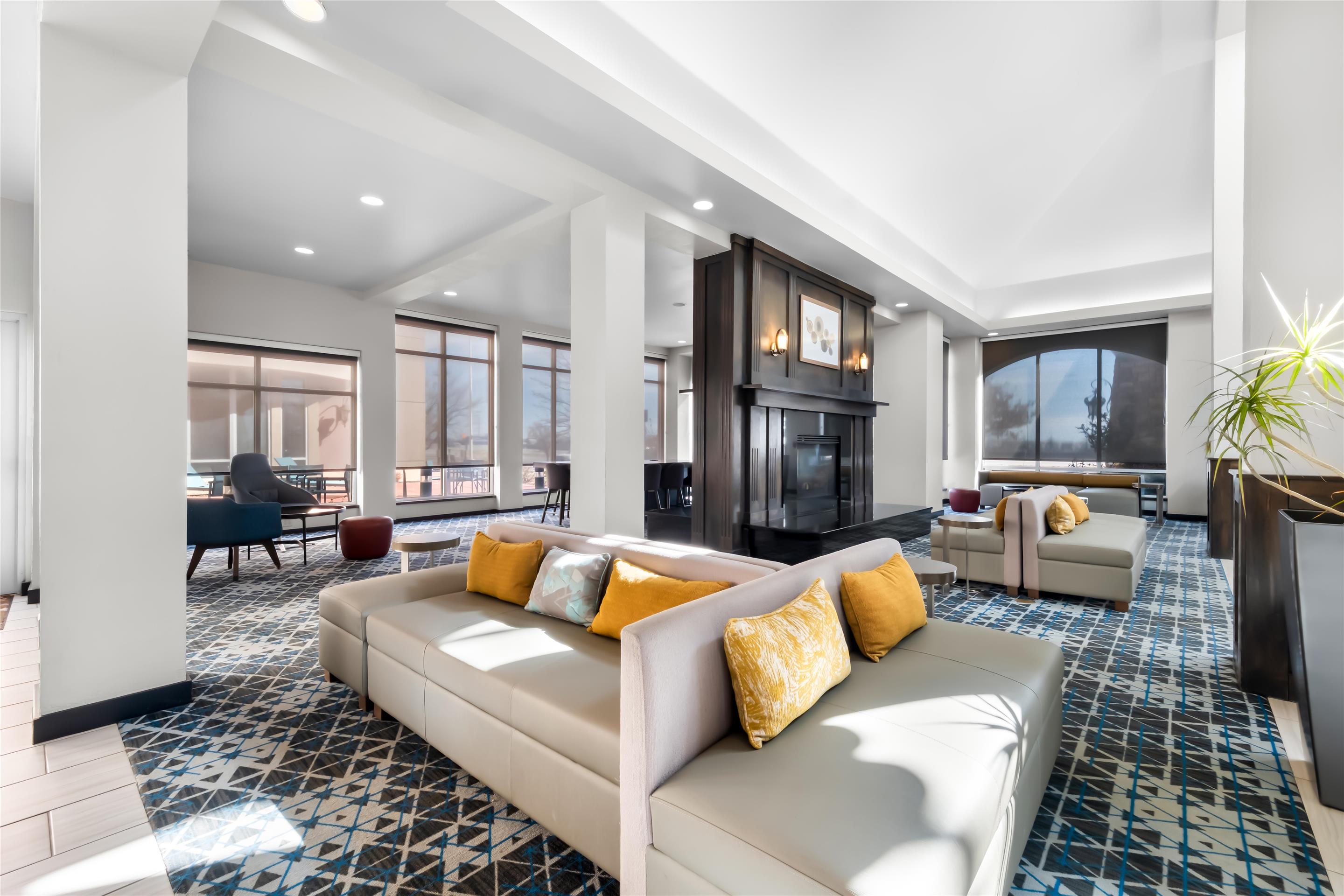Lobby | Hilton Garden Inn Amarillo