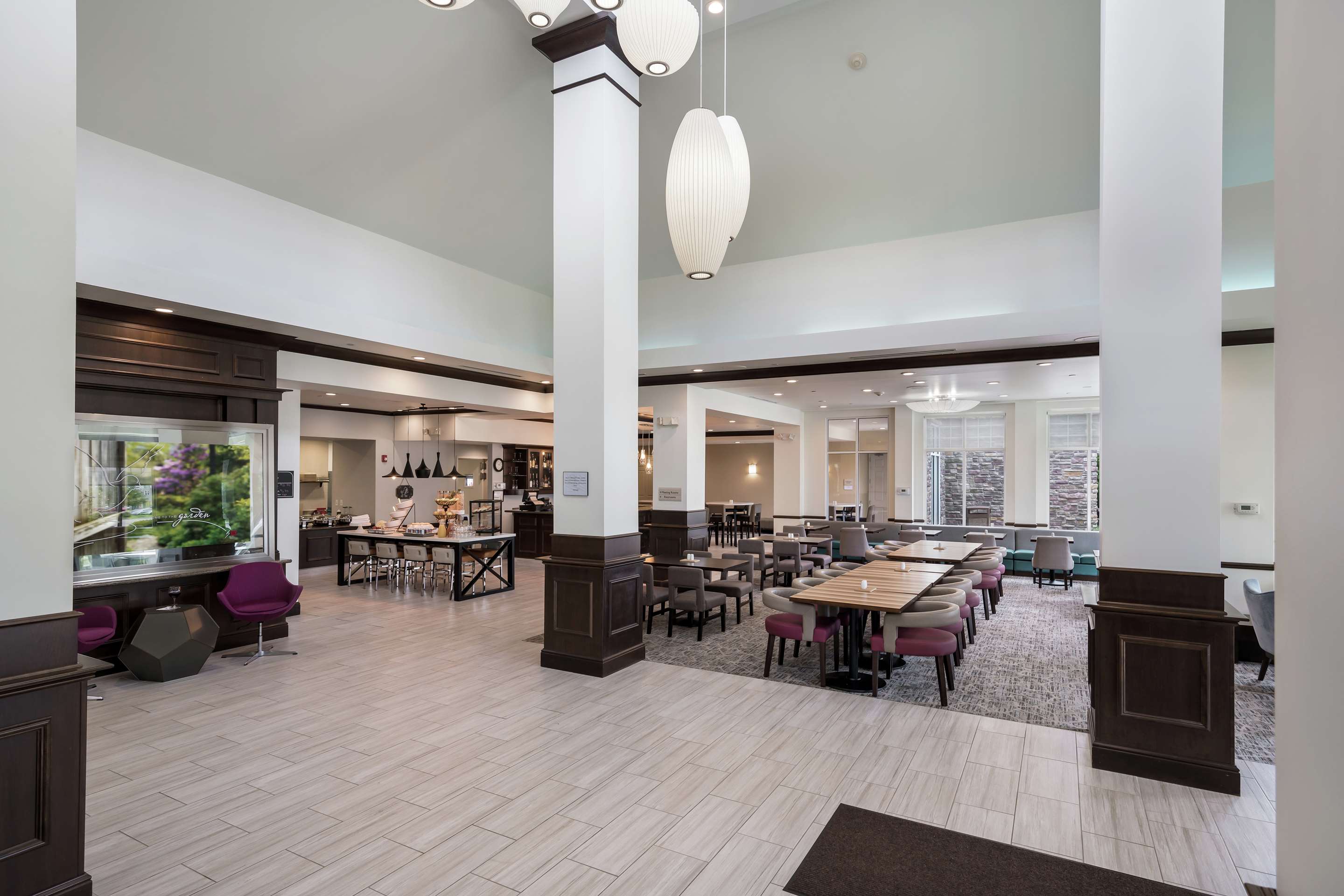 Breakfast Area | Hilton Garden Inn Ames