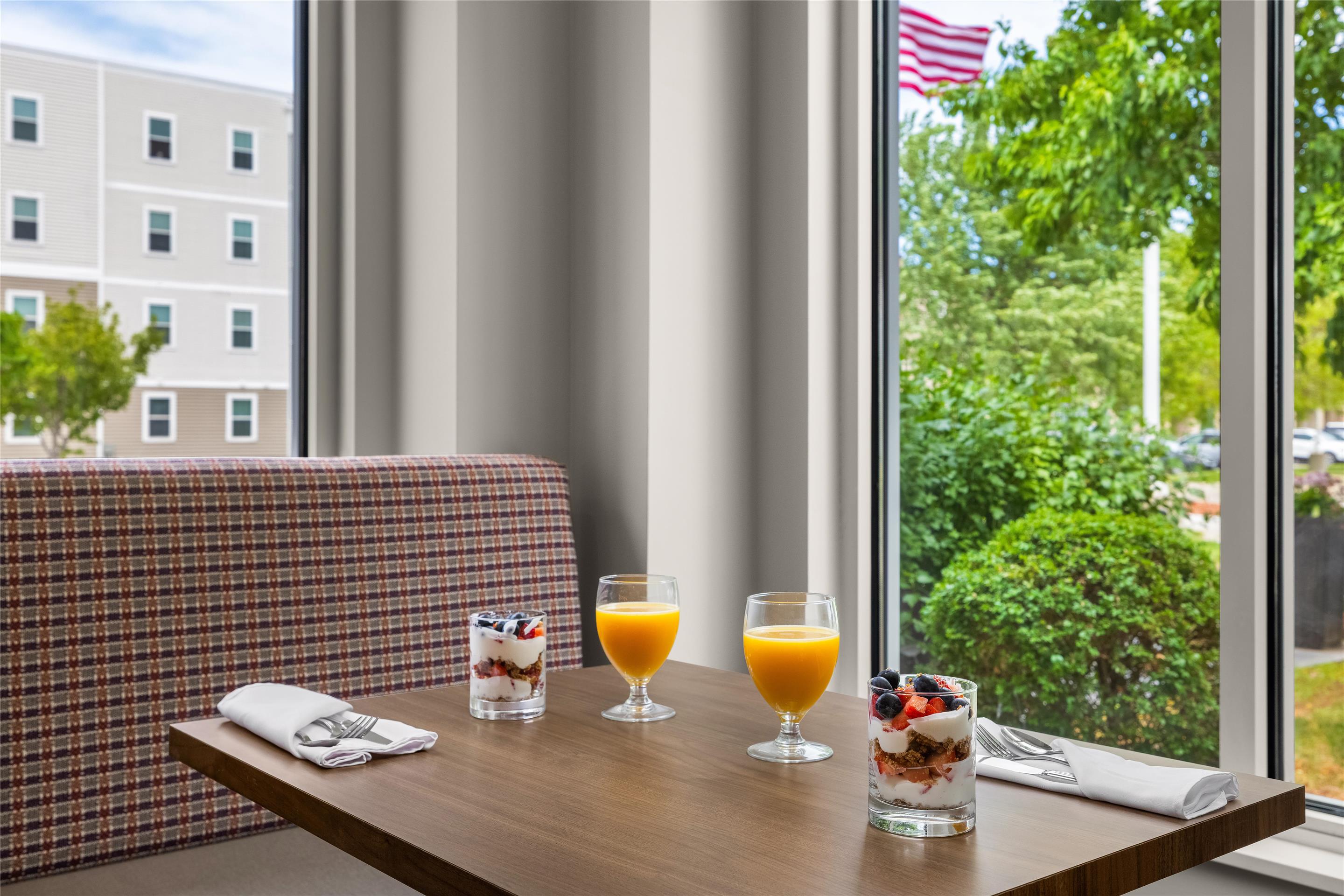 Restaurant | Hilton Garden Inn Ames