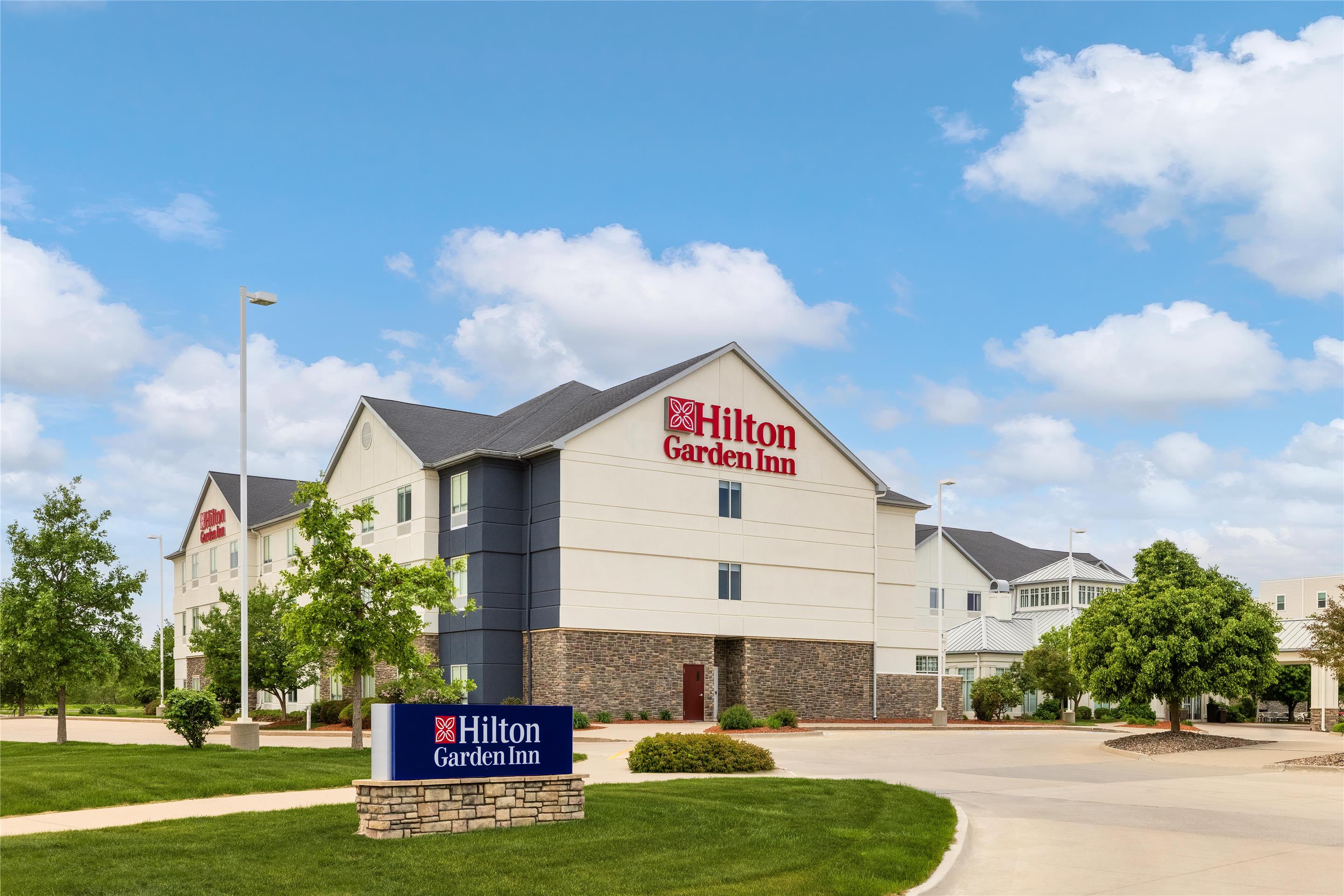 Exterior | Hilton Garden Inn Ames