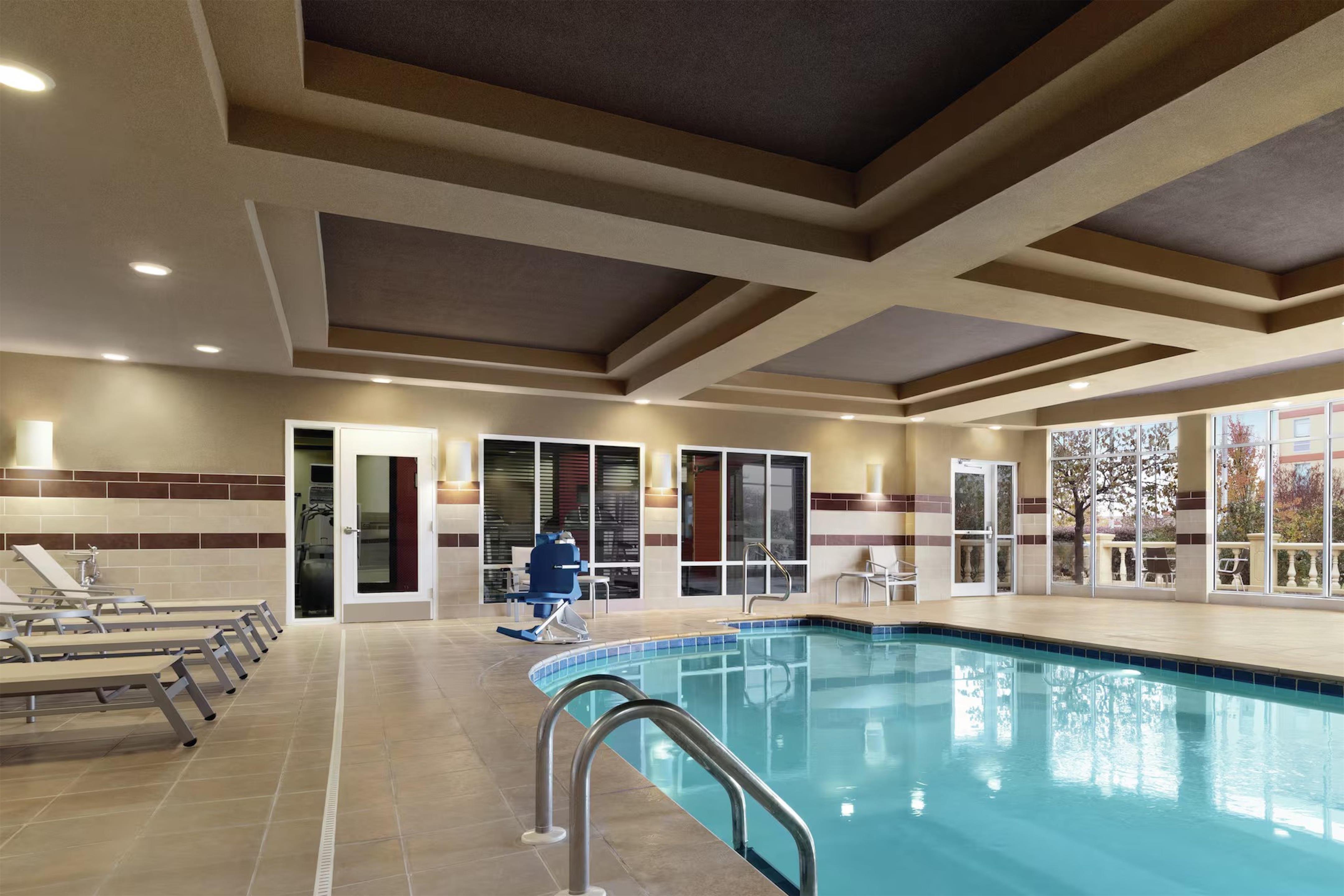 Pool | Hilton Garden Inn Oxford/Anniston