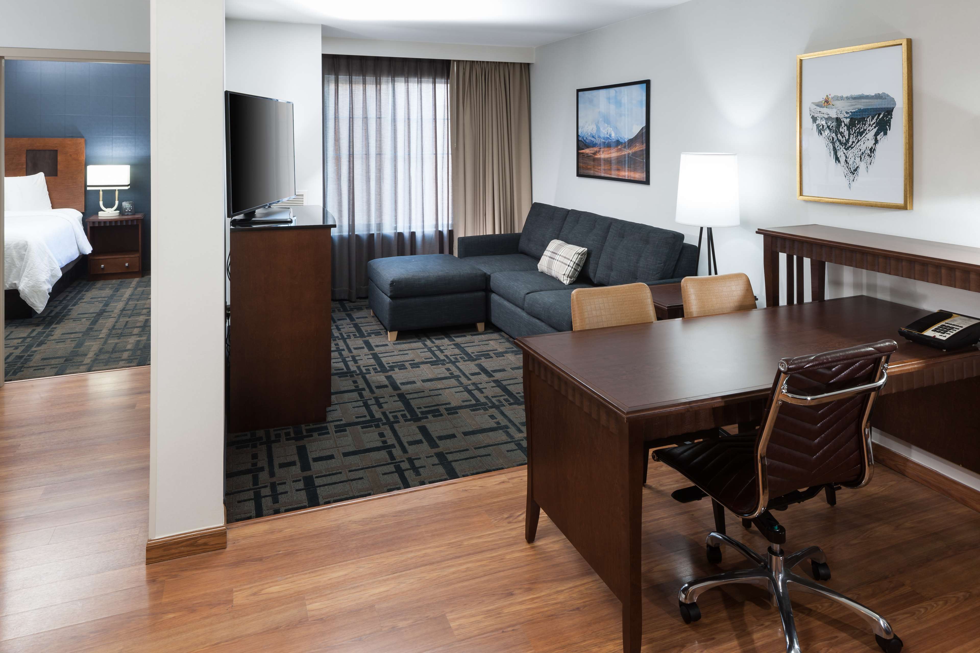 Embassy Suites Anchorage Room Type - 1 KING SPEC STE-HOT TUB NS