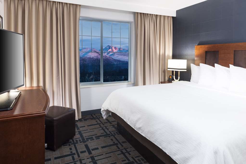 Embassy Suites Anchorage Room Type - 1K PREM MOB HEA ACC TUB NS
