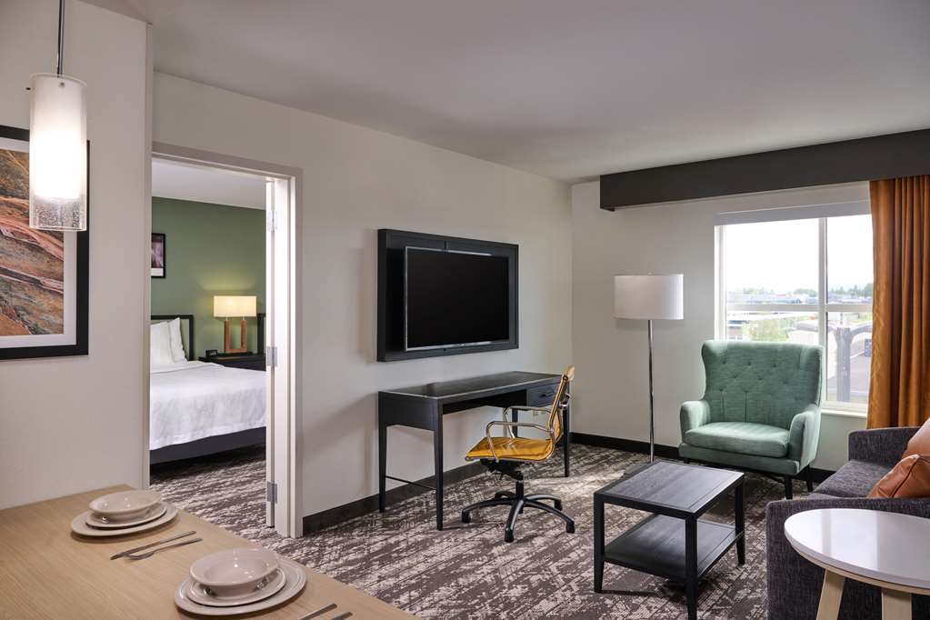 Homewood Suites by Hilton Anchorage Room Type - 2QN HEARING ACC SUITE NSMK