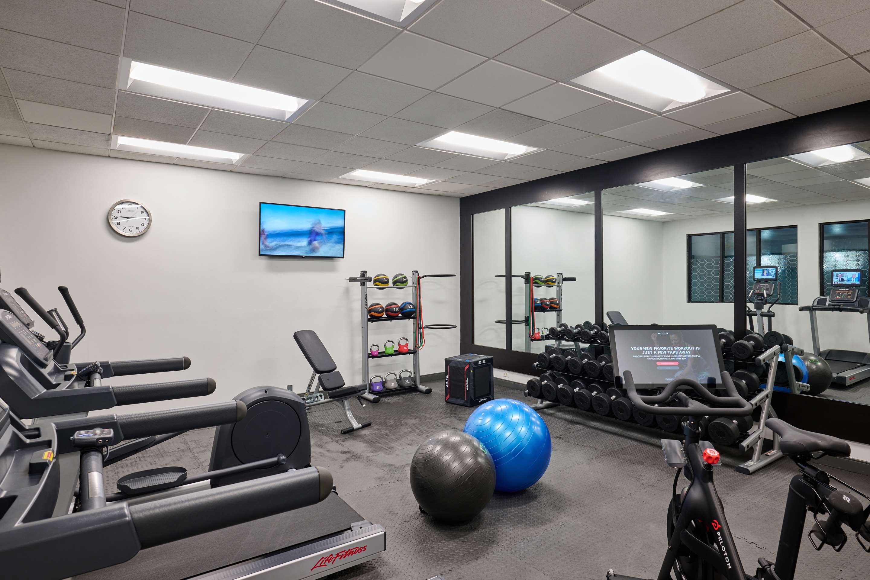 Health club fitness center gym | Homewood Suites by Hilton Anchorage
