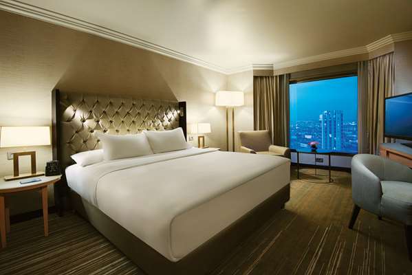KING DELUXE SUITE