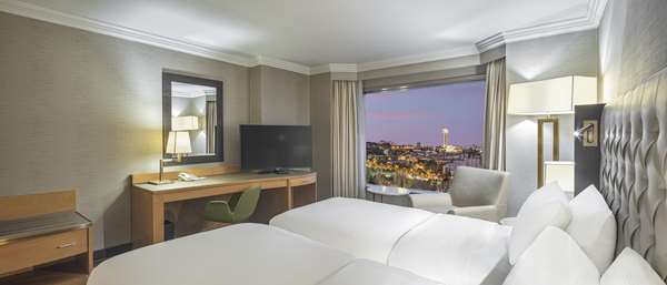 TWIN DELUXE ROOM