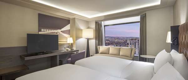 TWIN EXECUTIVE ROOM
