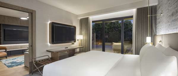 ONE BEDROOM APARTMENT WITH TERRACE