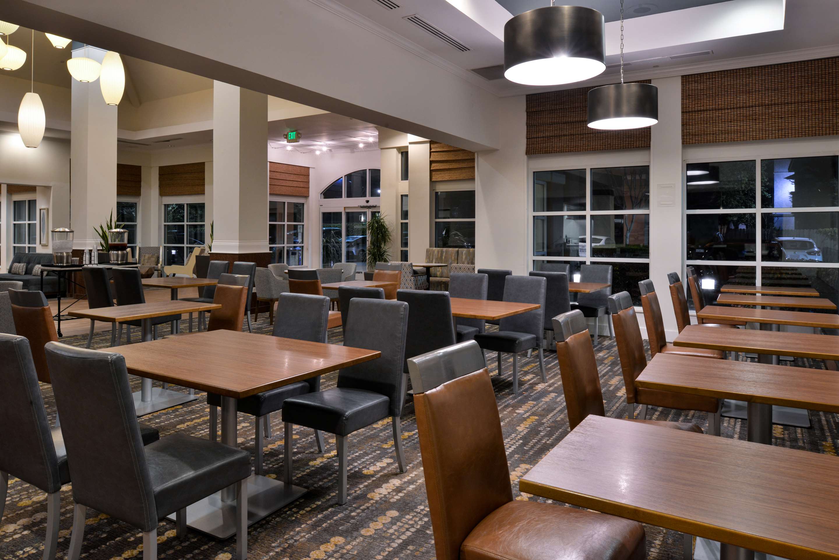 Breakfast Area | Hilton Garden Inn Napa