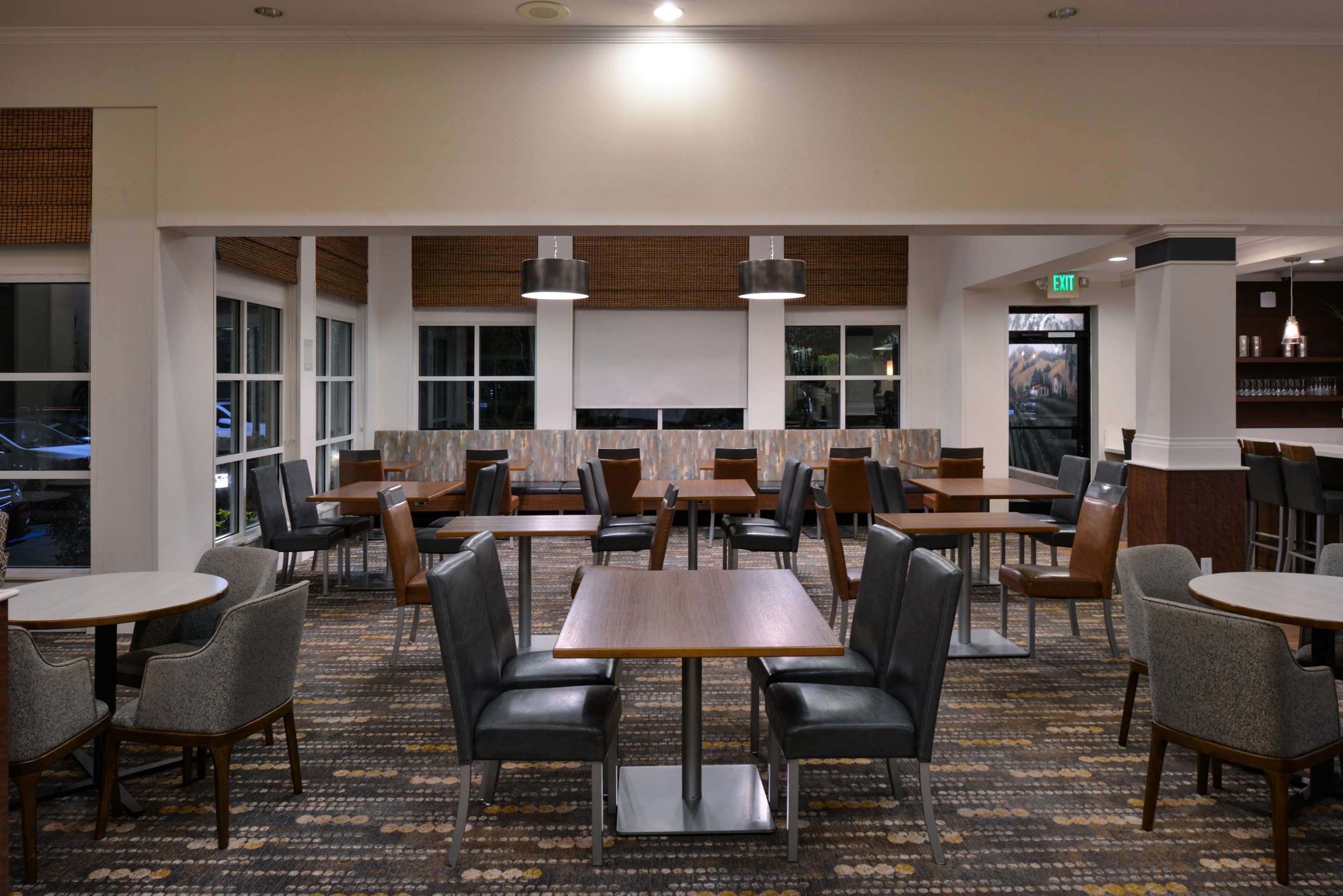 Breakfast Area | Hilton Garden Inn Napa