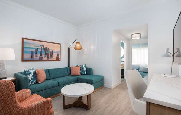  - DoubleTree Suites by Hilton Hotel Naples