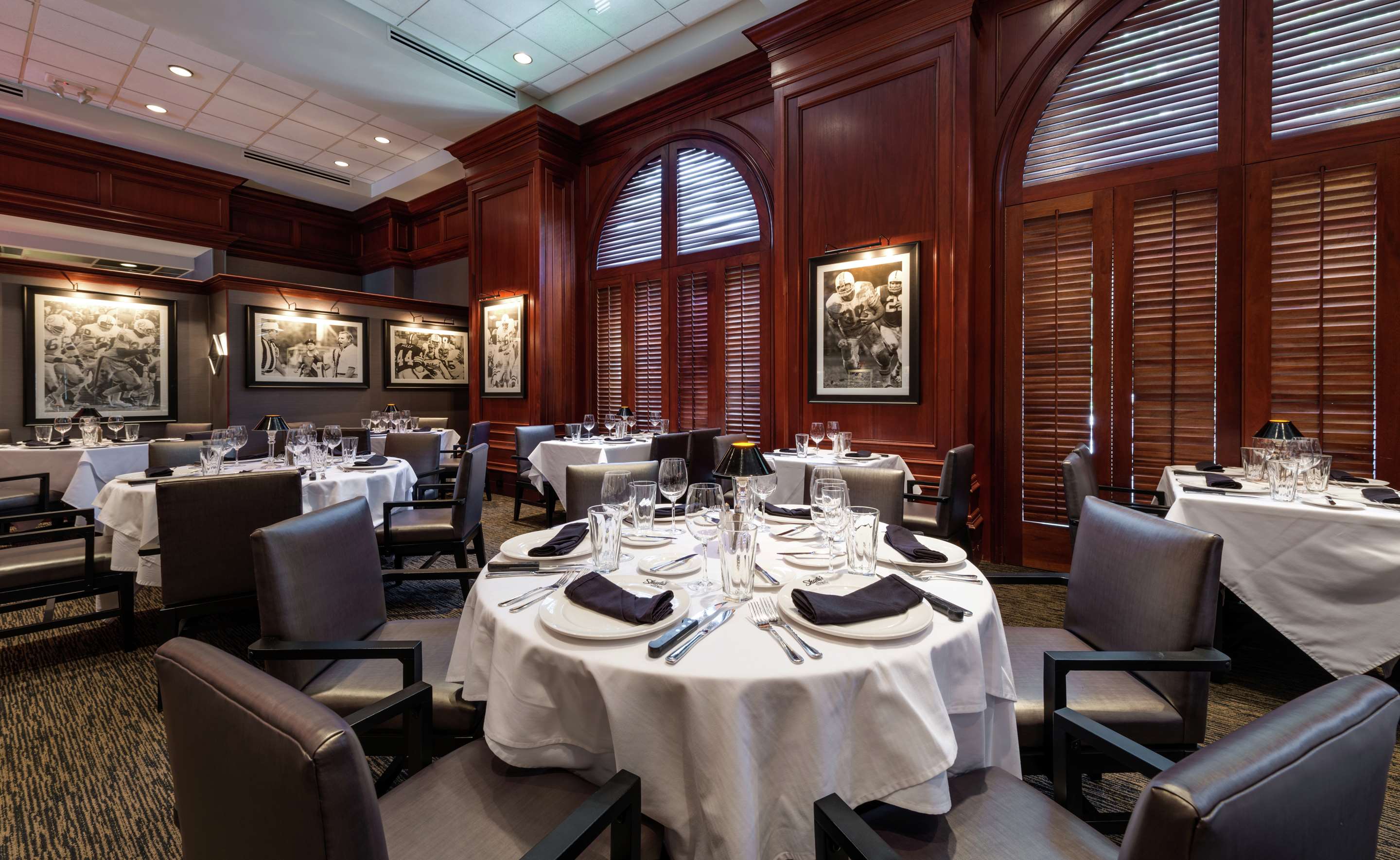 Restaurant | Hilton Naples