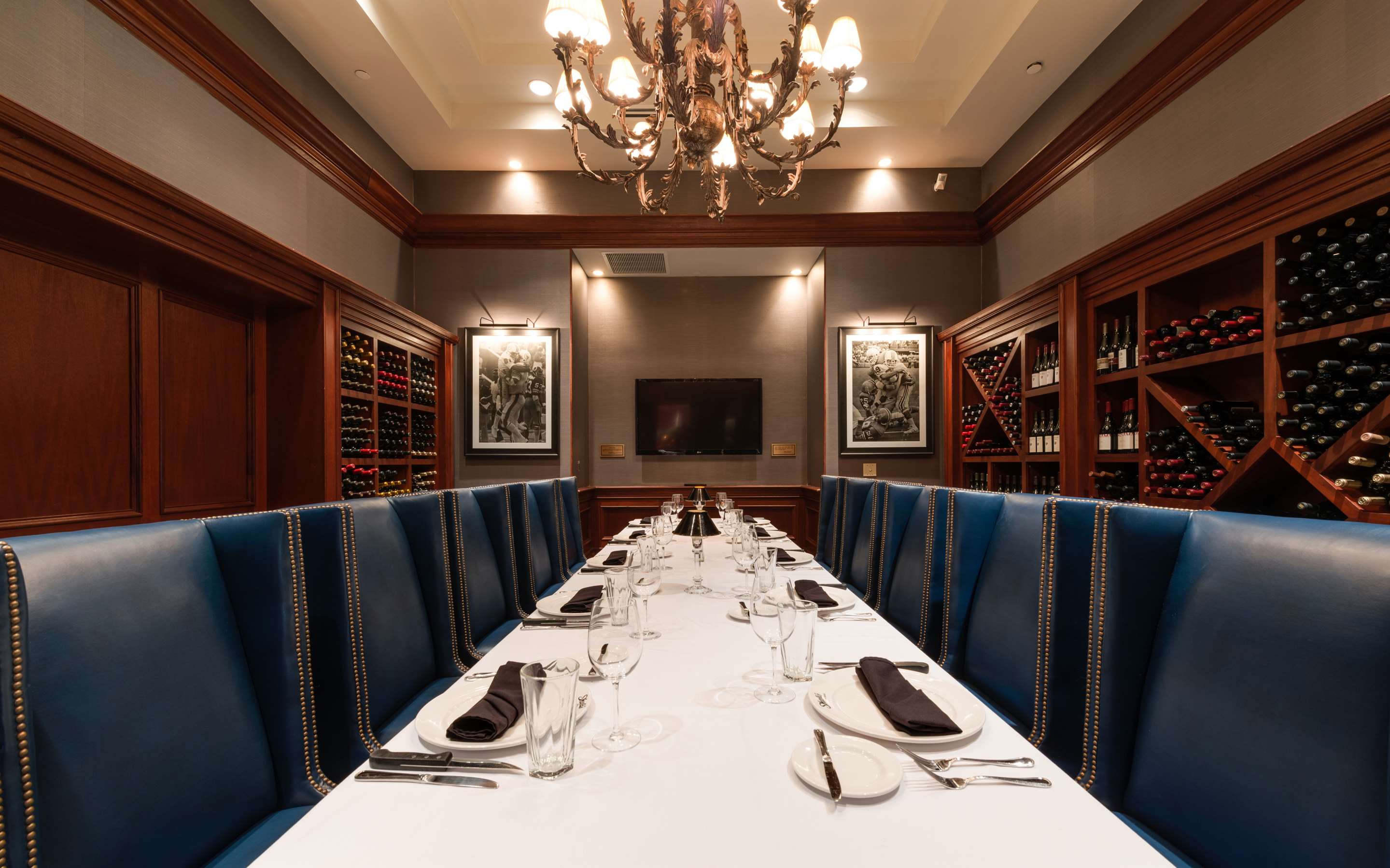 Restaurant | Hilton Naples