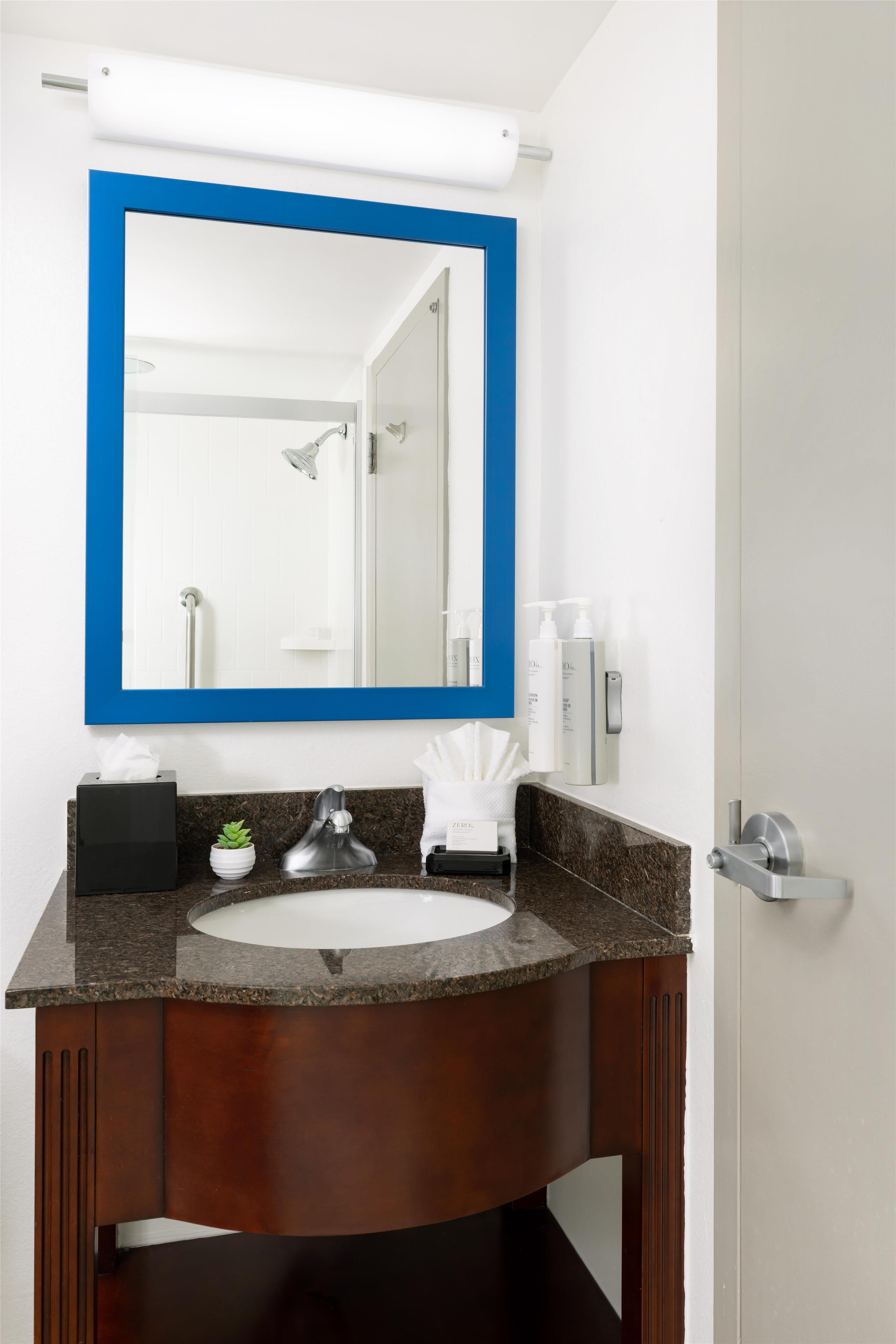 Hampton Inn Naples Central Room Type - KING NON-SMOKING