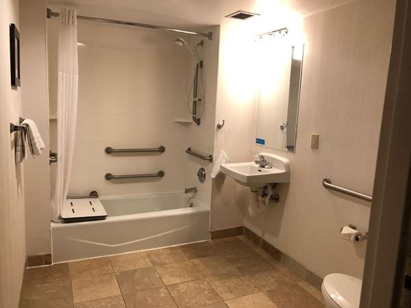  - Hampton Inn North Ann Arbor