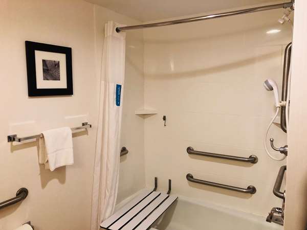  - Hampton Inn North Ann Arbor