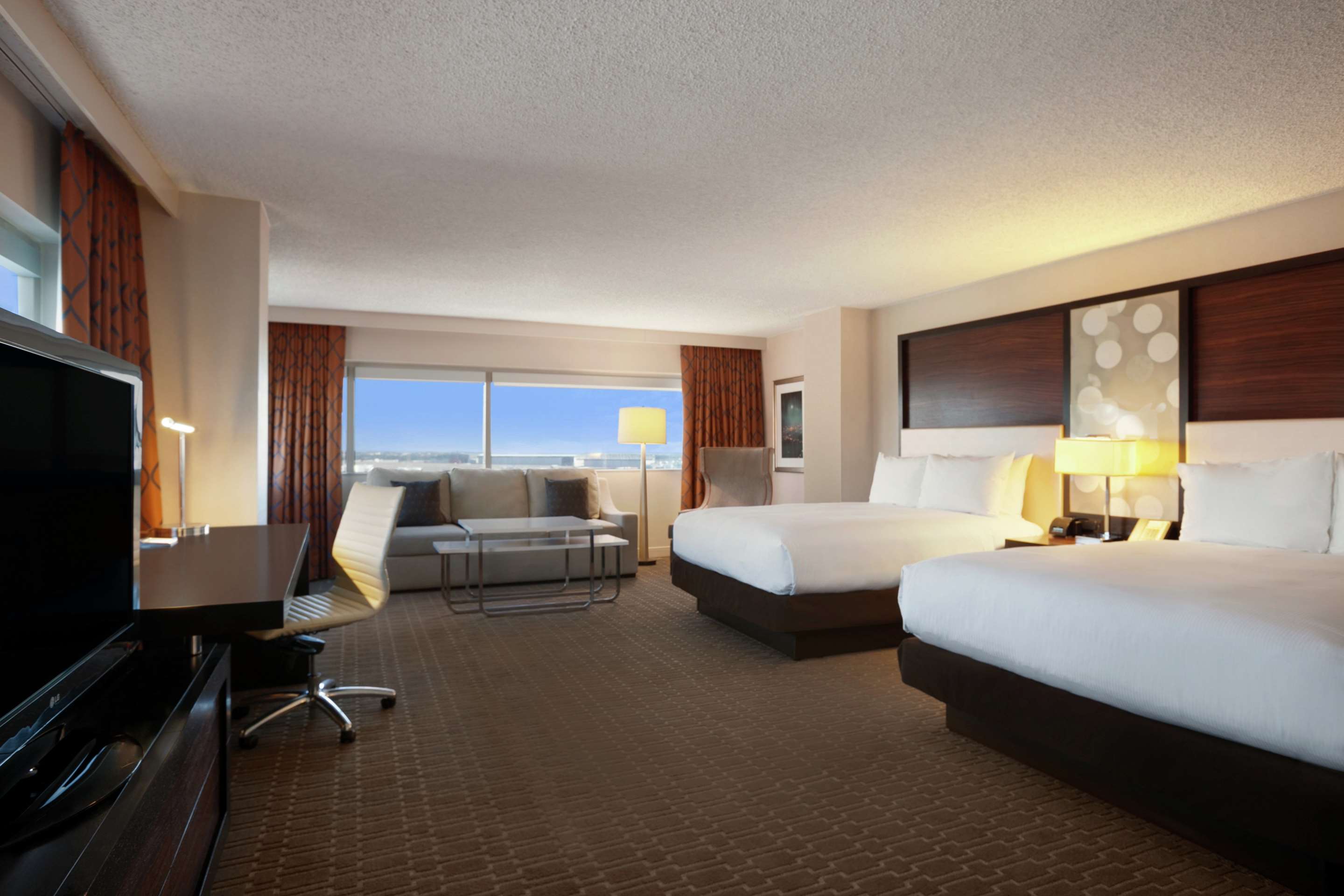 Guest room