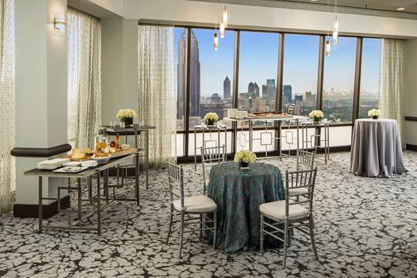 Restaurant - Hilton Hotel Downtown Atlanta - I-75 & I-85, Exit 249A & 249B