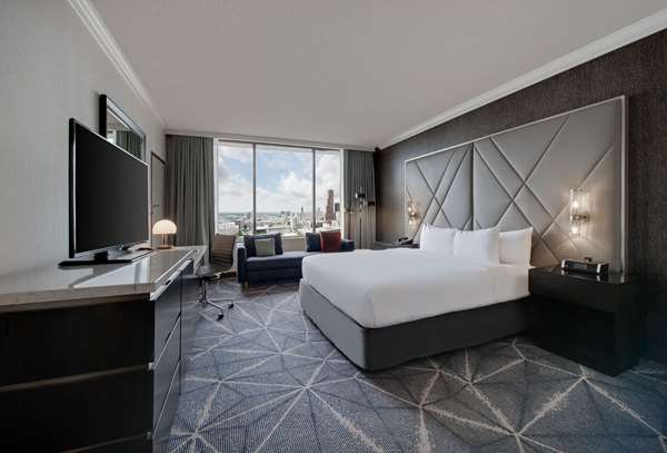  - Hilton Hotel Downtown Atlanta - I-75 & I-85, Exit 249A & 249B