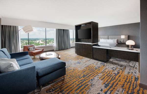  - Hilton Hotel Downtown Atlanta - I-75 & I-85, Exit 249A & 249B