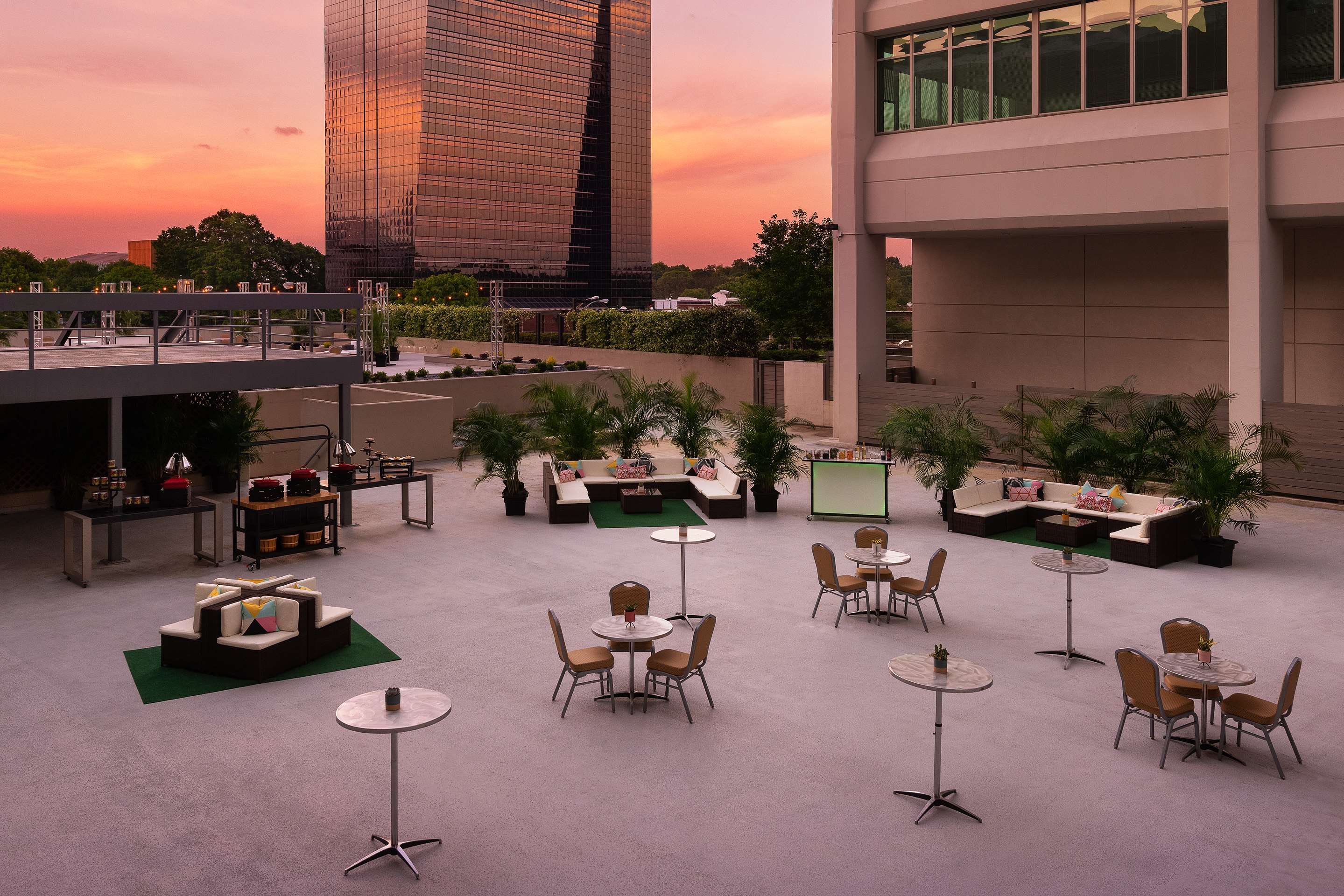 Exterior | Hilton Atlanta