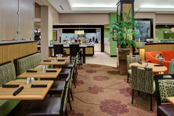 Restaurant - Hilton Garden Inn Windward Alpharetta