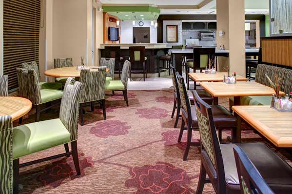 Restaurant - Hilton Garden Inn Windward Alpharetta