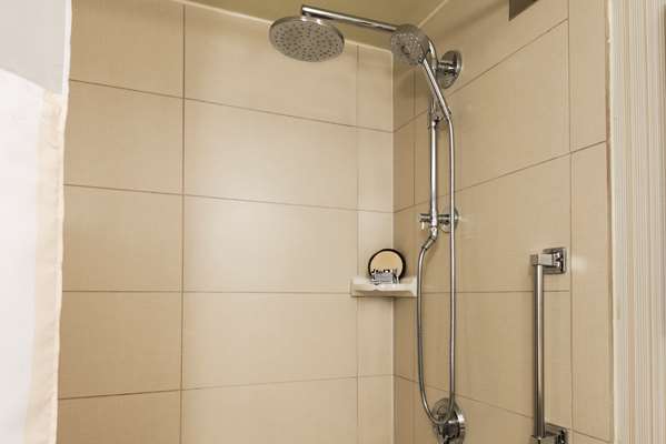  - Hilton Garden Inn Windward Alpharetta