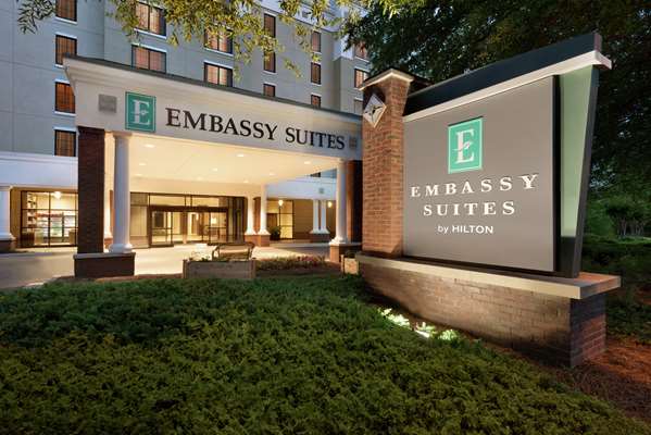 Exterior view - Embassy Suites Alpharetta