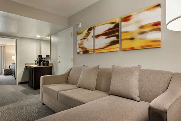  - Embassy Suites Alpharetta