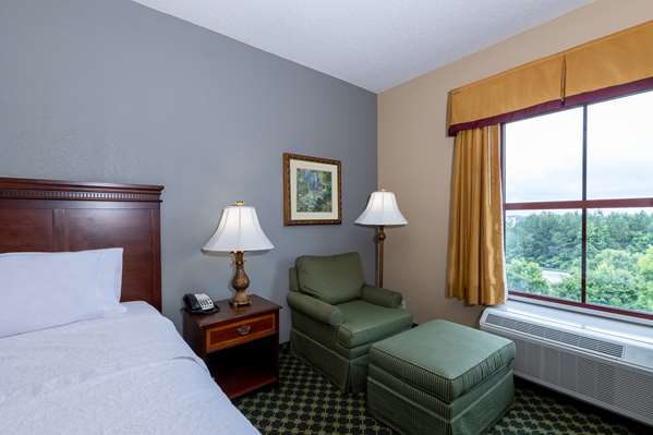  - Hampton Inn Sugarloaf Parkway Lawrenceville - I-85, Exit 107